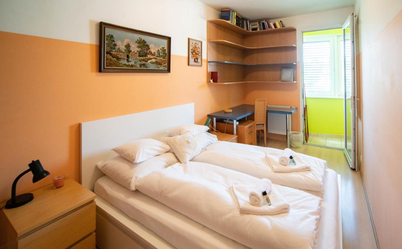 Free Parking Amphitheater Apartment - Wifi, Ac, Tv Budapest Exterior foto